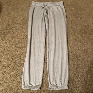 Beyond Yoga Living Easy Sweatpants in Gray Leopard
